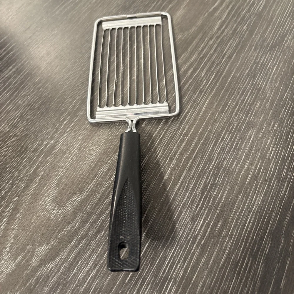 Vintage Ekco Tomato Slicer with Black Handle Stainless‎ USA